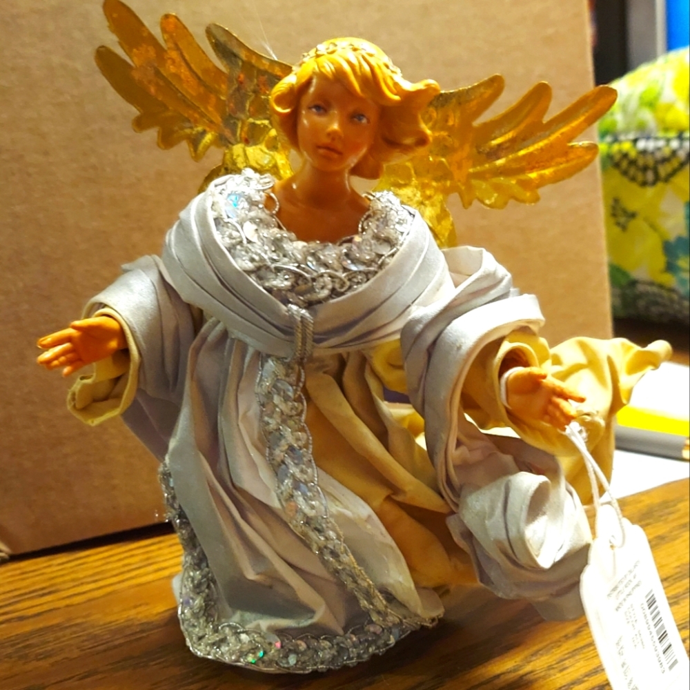 Fontanini For Dillard's Angel Christmas ornament, Italy